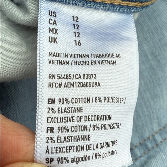 American Eagle Super Stretch Shorts Size 12 - Picture 8 of 9